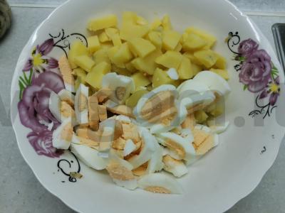 Salotas su marinuotais pievagrybiais Žingsnis 3