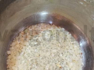 Lęšių sriuba su rūkyta sūriu ir prieskoniais Žingsnis 1