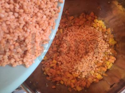 Lęšių sriuba su rūkyta sūriu ir prieskoniais Žingsnis 3