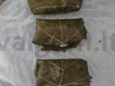 Vynuogių lapų dolma su faršu ir ryžiais Žingsnis 5