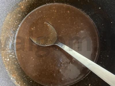 Švelnus varškės kremas su medaus-šokolado glazūra Žingsnis 3