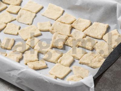 Traškūs namų krekeriai Žingsnis 10