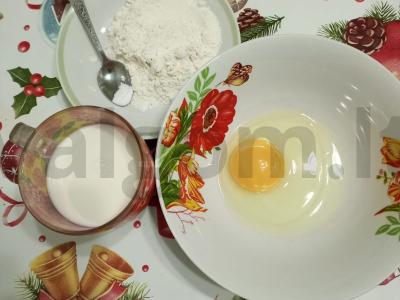 Blynai su keptu bananais ir cinamonu Žingsnis 1