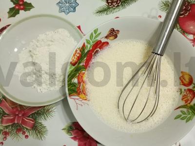 Blynai su keptu bananais ir cinamonu Žingsnis 2