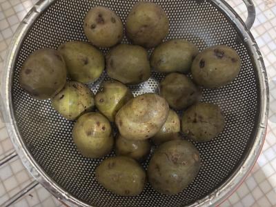 Kūdikių bulvės oro grilyje Žingsnis 1