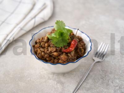 Klasikinis lobio iš baltųjų pupelių pagrindine nuotrauka