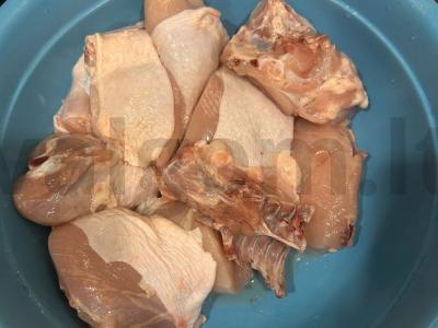 Mėsa sultyse Žingsnis 1