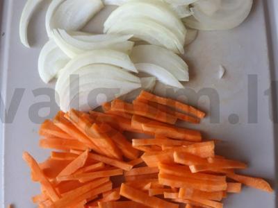 Jautienos kotletai su avinžirniais granatų padaže Žingsnis 3