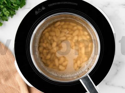 Pupelių ir salierų sriuba Žingsnis 2