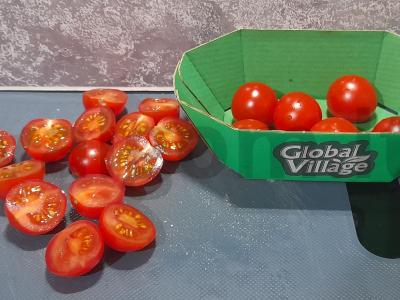 Makaronai su troškintais vyšniniais pomidorais ir lašiša Žingsnis 3