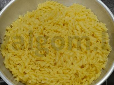 Makaronai su troškintais vyšniniais pomidorais ir lašiša Žingsnis 5