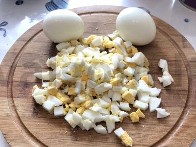 Salotos su ivasi ir kiaušiniu Žingsnis 2