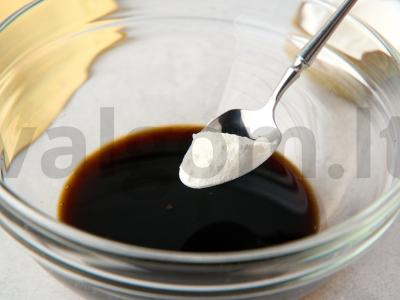 Lengvi springiniai ritinėliai su krevetėmis ir grybais Žingsnis 1