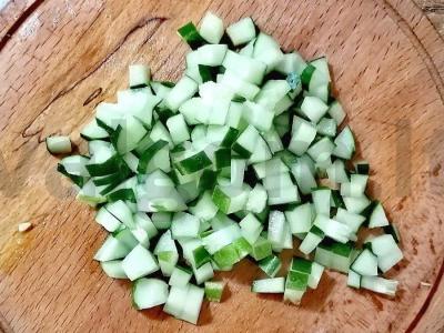 Olivje salotas „Pavasarinis“ su dešrelėmis Žingsnis 5