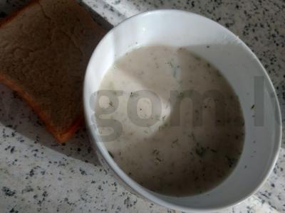 Grybų grietinėlės sriuba su sviestu pagrindine nuotrauka