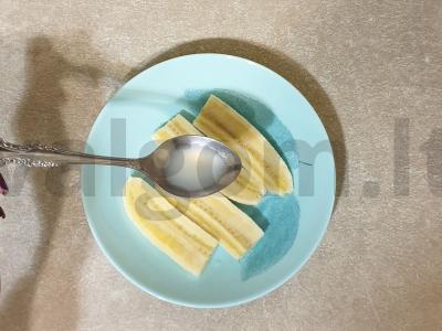 Kepti bananai ryžių popieriuje Žingsnis 2