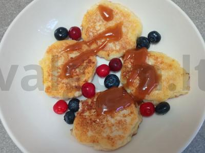 Sūrio blynai su karamele pagrindine nuotrauka