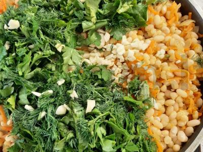 Baltoji pupelė su daržovėmis Žingsnis 4