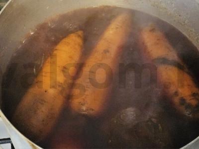 Aštrus vinigretas su marinuotais agurkais Žingsnis 1