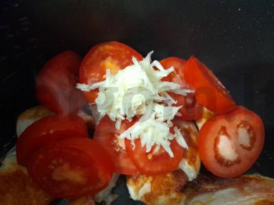 Vištienos krūtinėlė, kepta su pomidorais lėtoje viryklėje Žingsnis 5