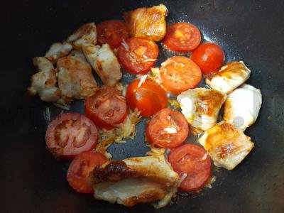 Vištienos krūtinėlė, kepta su pomidorais lėtoje viryklėje Žingsnis 7