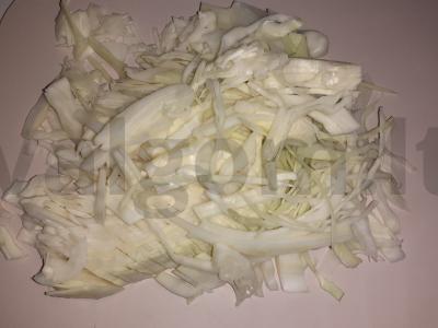 Kopūstų salotos su krapais ir sezamo sėklomis Žingsnis 1