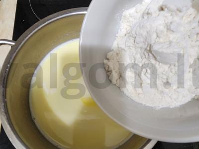 Kalakutų kotletai grietinėlės padaže Žingsnis 3