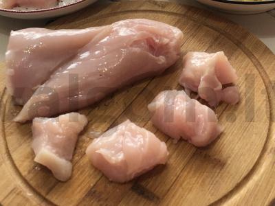 Makaronai su vištiena pomidorų padaže Žingsnis 1