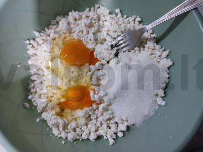 Varškėčiai iš grūdėtos varškės Žingsnis 2