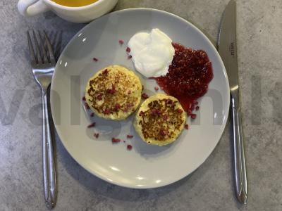 Varškėčiai iš grūdėtos varškės pagrindine nuotrauka