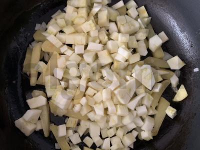 Cukinijos su jauna pupelių ir bulvėmis Žingsnis 5