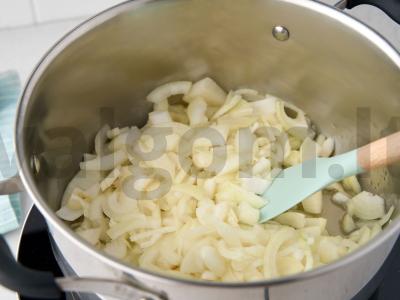 Baltojo svogūno džemas Žingsnis 2