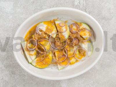 Menkių filė su sūriu, cukinijomis ir česnaku Žingsnis 3