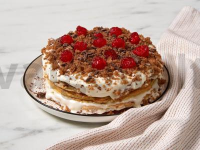 Tortas „Kreščiatyj jar“ su beze pagrindine nuotrauka