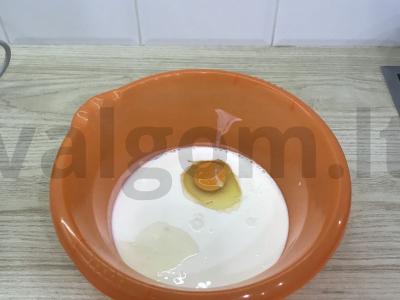 Blynai su straciatella Žingsnis 1