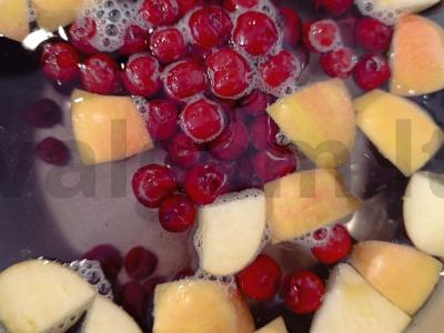 Vyšnių-obuolių kompotas Žingsnis 3