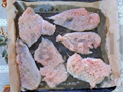 Vištienos krūtinėlė po sūrio apsiaustu Žingsnis 3