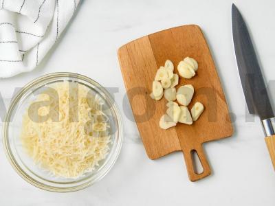 Pesto su parmezanu ir pušų riešutais Žingsnis 2