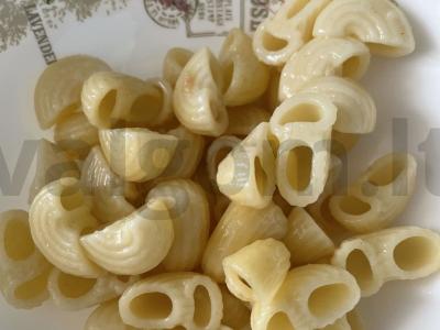 Makaronai su marinuotais agurkais grietinėlės padaže Žingsnis 2