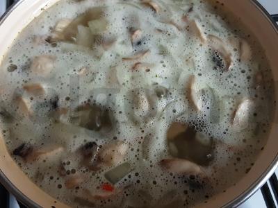 Vegetariškas pupelių sriuba su grybais Žingsnis 4