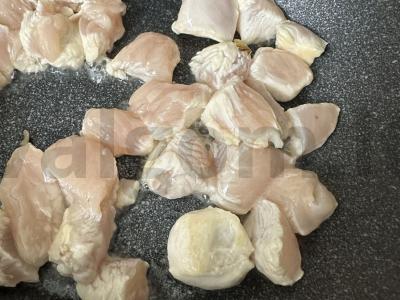 Vištiena keptuvėje su prieskoniais Žingsnis 3