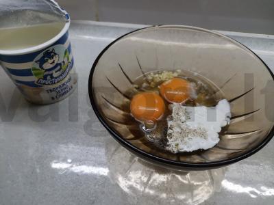 Scramble su grūdiniu varškės Žingsnis 2