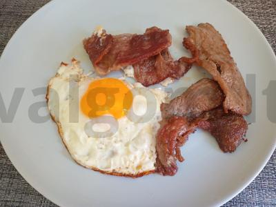 Kiaušiniai su jautienos bekonu Žingsnis 5