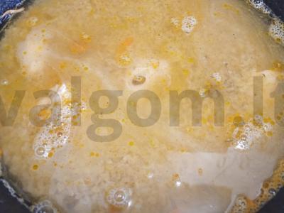 Bulguro plovas su vištienos krūtinėle Žingsnis 8