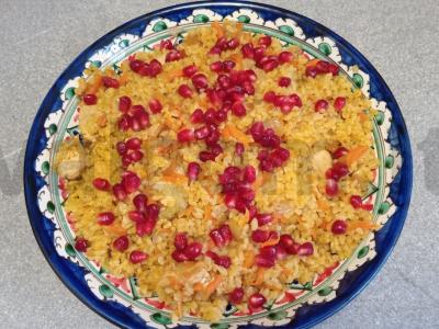 Bulguro plovas su vištienos krūtinėle pagrindine nuotrauka