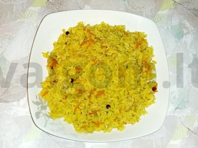 Kumpio plovas iš garinto ryžių pagrindine nuotrauka