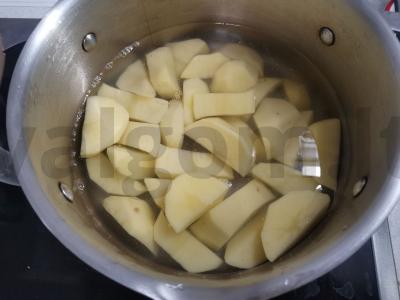 Bulvių košė su žaliu svogūnu per 25 minutes Žingsnis 1