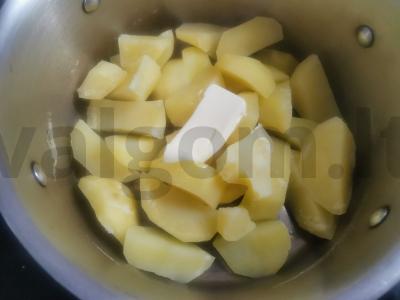 Bulvių košė su žaliu svogūnu per 25 minutes Žingsnis 2