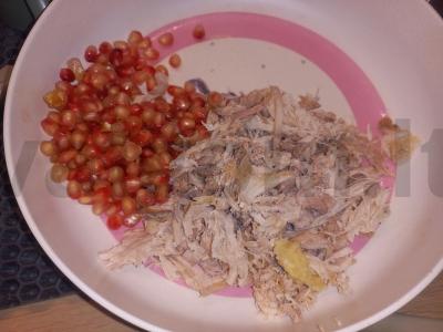 Salotas su vištienos krūtinėle, sūriu ir granatu Žingsnis 2