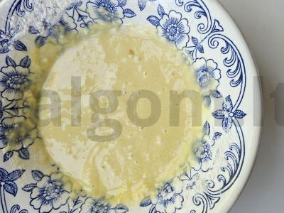 Abrikosų šarlotė per 50 minučių Žingsnis 2